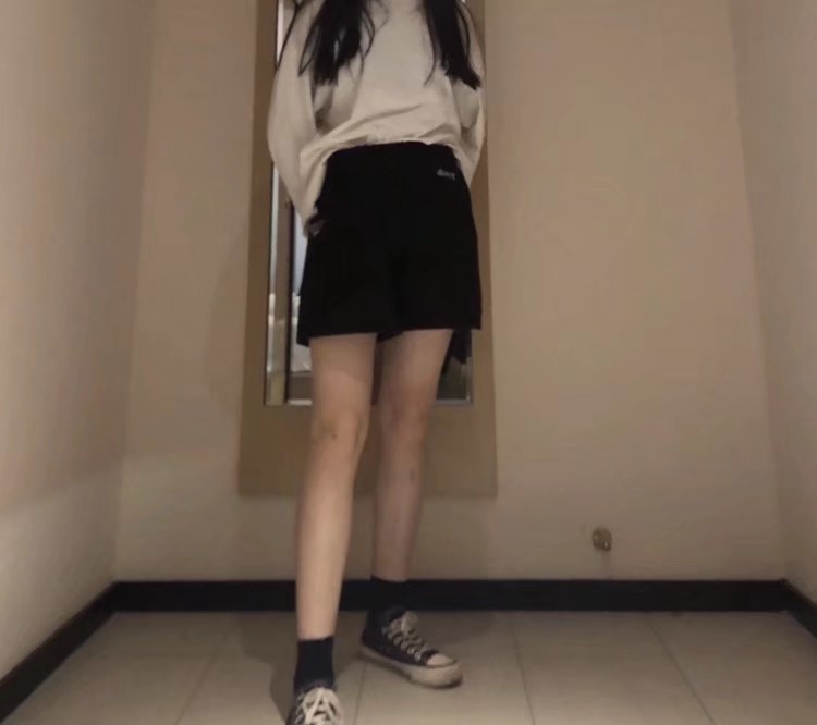 happy-湖北省·孝感市·汉川市-抖音，西瓜视频-本人170cm，51kg。好沟通。擅长拍照录段视频，简单剪辑。可以接寄拍(商家包邮）、送拍服装，探店，当模特。不接内衣。