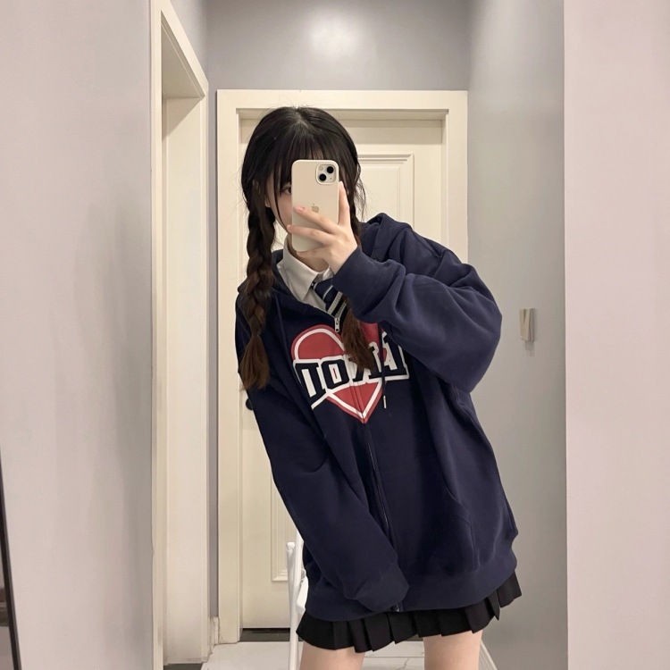 熙崽委屈屈.-甘肃省·张掖市·临泽县--身高160/体重42 目前接服装寄送拍 风格不定 可室内可室外 拍摄后期都可搞定 也可接其他配饰等