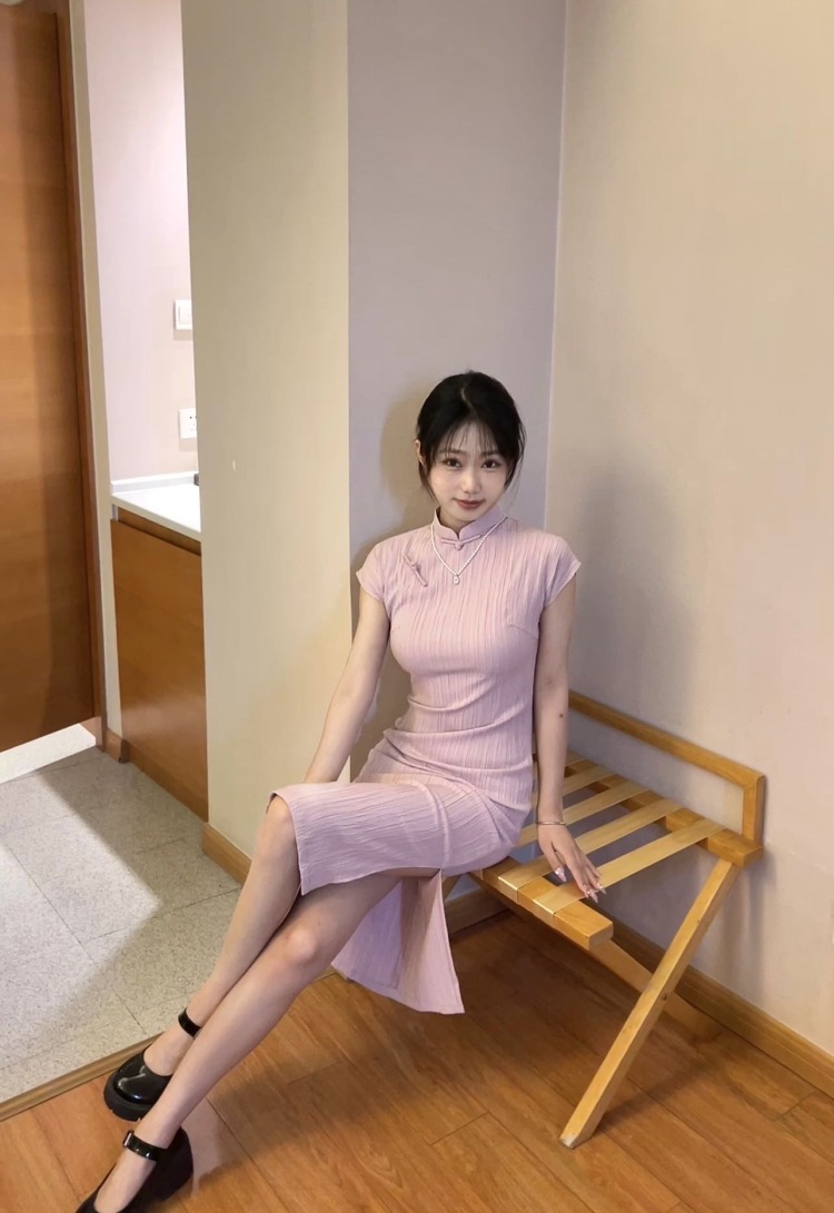 一条小豆包-河南省·商丘市·虞城县--大家好我是一条小豆包
接买家秀 配合商家要求拍照 图片清晰 可细节可全身照 会修图 不露脸
身高163 体重49
