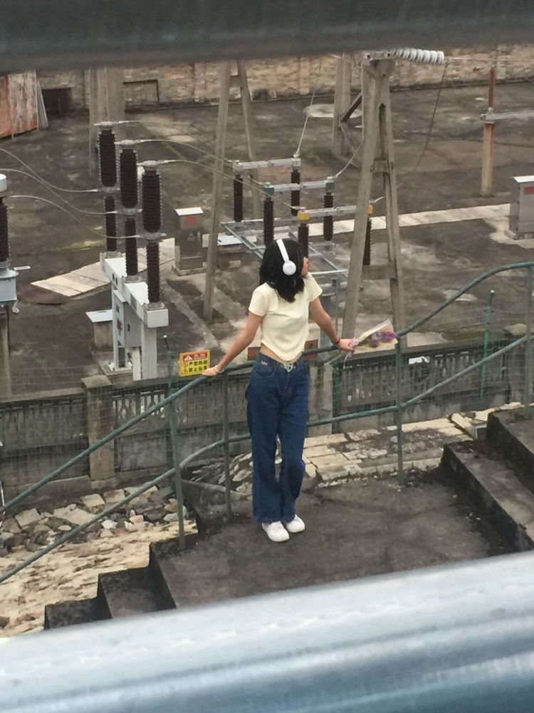 皮蛋solo粥.-江西省·赣州市·上犹县-抖音|快手|微博|某红薯-接寄拍 买家秀
170/50kg
原宿 温柔 辣妹等风格
服装 饰品等