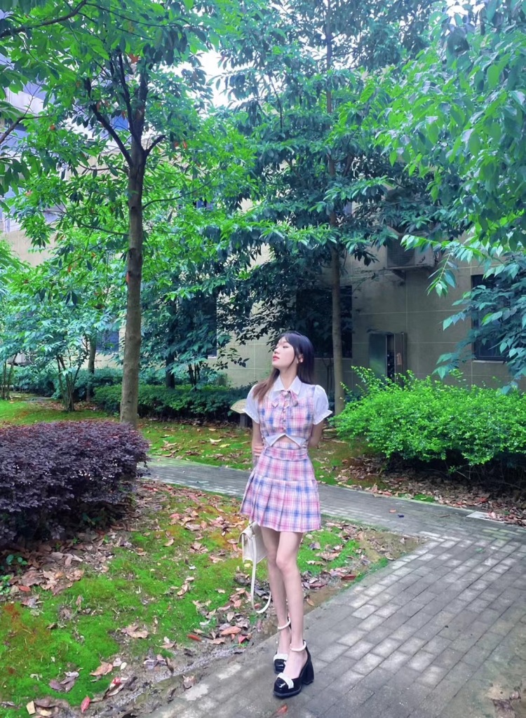 Lin-浙江省·衢州市·常山县-抖音-买家秀/接寄拍/服装/首饰/鞋包等/风格不限/出图快/可长期合作