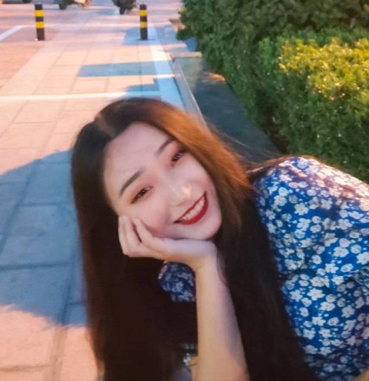 晚风-山东省·济宁市·嘉祥县-抖音 快手某红薯-大家好,素人一枚,身高160,体重99,鞋码37
接衣服类,饰品,美瞳,鞋子,包包,彩妆类等
会拍照,会修图,时间多,出图快,好沟通,诚信第一
可以做买家秀,什么类型的衣服都可以,多少佣无所谓,欢迎大
