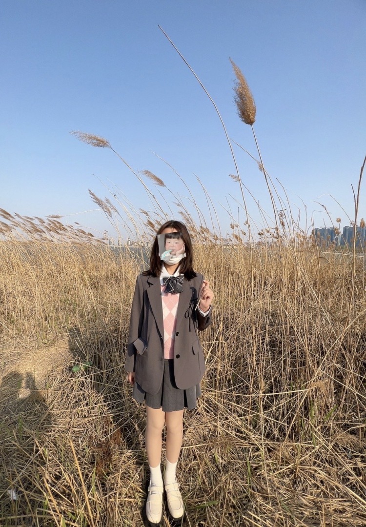 快乐修勾-河北省·邯郸市·丛台区-抖音-喜欢拍照,风格主要是可爱jk类的,学生党休闲装,辣妹风格也可,从事自媒体工作,当模特拍照📷,可接单,可开箱测评