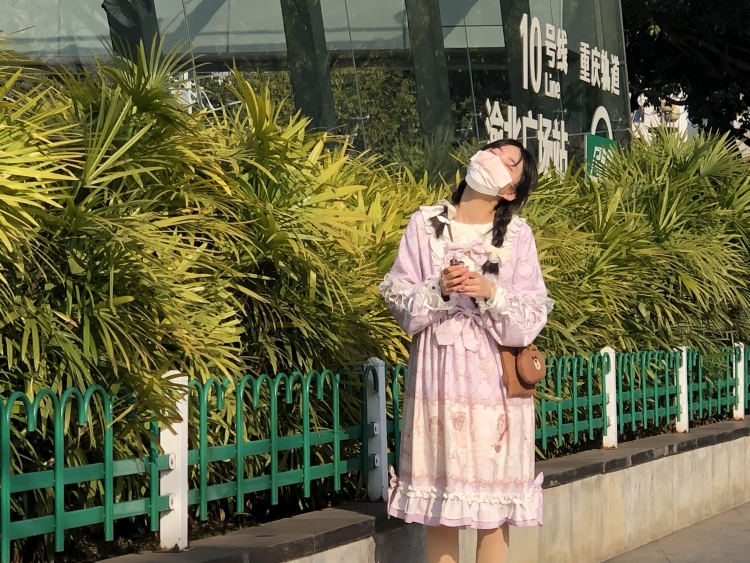 #-重庆市·重庆市·渝北区-快手-现为学生 喜欢游戏 jk Lolita 还有化妆
可种草带货 开箱测评平面模特兼职 校园推广 寄拍（拍到您满意为止 不会有怨言！）
谢谢