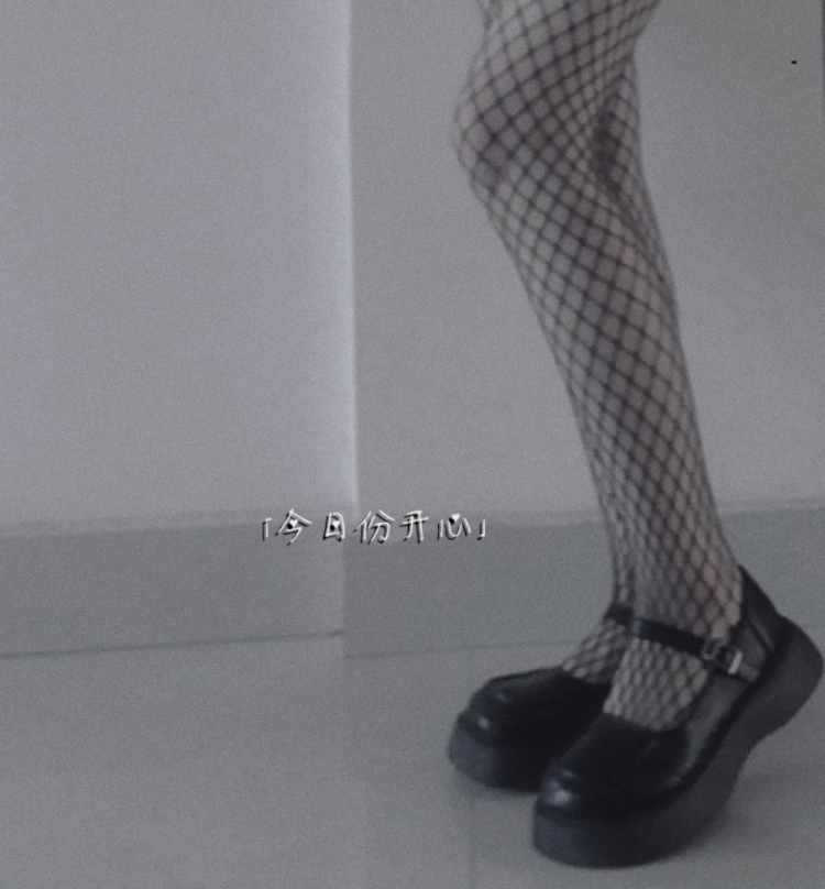 Sunny.-安徽省·六安市·裕安区-抖音,快手,某红薯-职业:学生
才艺:唱歌
身高:168
体重:110
接寄拍,会拍照会修图,出图快,可露脸
也可接推广,抖音,快手,某红薯都可
QQ也有一千多好友,二十几个墙