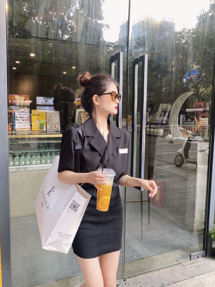 小v-广东省·揭阳市·普宁市-抖音-承接拍（服装 首饰 箱包 鞋 化妆品等）
7年的实拍模特（内景 外景 视频等）
接拍过：淘宝详情页，淘宝逛逛推广视频，抖音讲解视频，买家秀