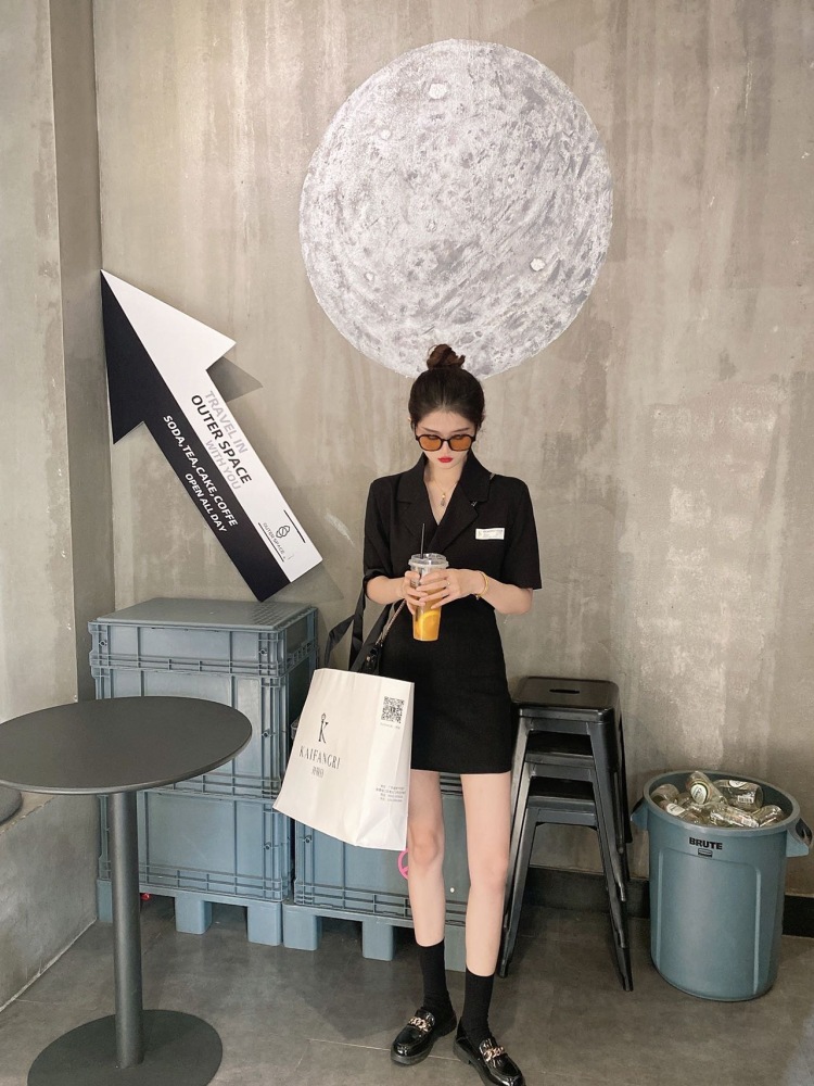 小v-广东省·揭阳市·普宁市-抖音-承接拍（服装 首饰 箱包 鞋 化妆品等）
7年的实拍模特（内景 外景 视频等）
接拍过：淘宝详情页，淘宝逛逛推广视频，抖音讲解视频，买家秀