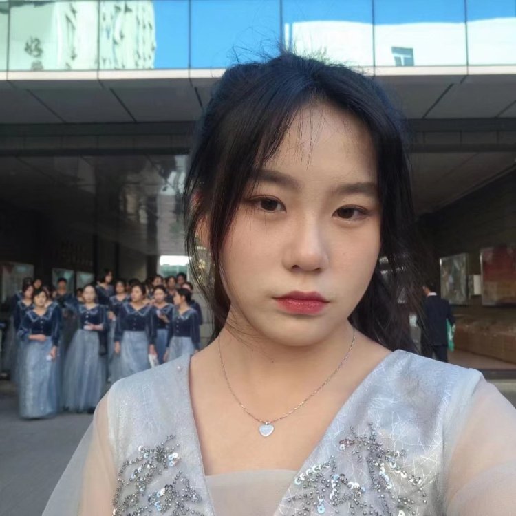 LvyYang.·-青海省·海南藏族自治州·贵德县-抖音和快手-我认为我拍照挺好看的，满分十分的话，给自己长相打六分，拍照打八分吧哈哈哈哈哈哈，还有会p图，会化妆。接寄拍或者送拍，可以出优质图片，拍到您满意为止！本人有耐心！