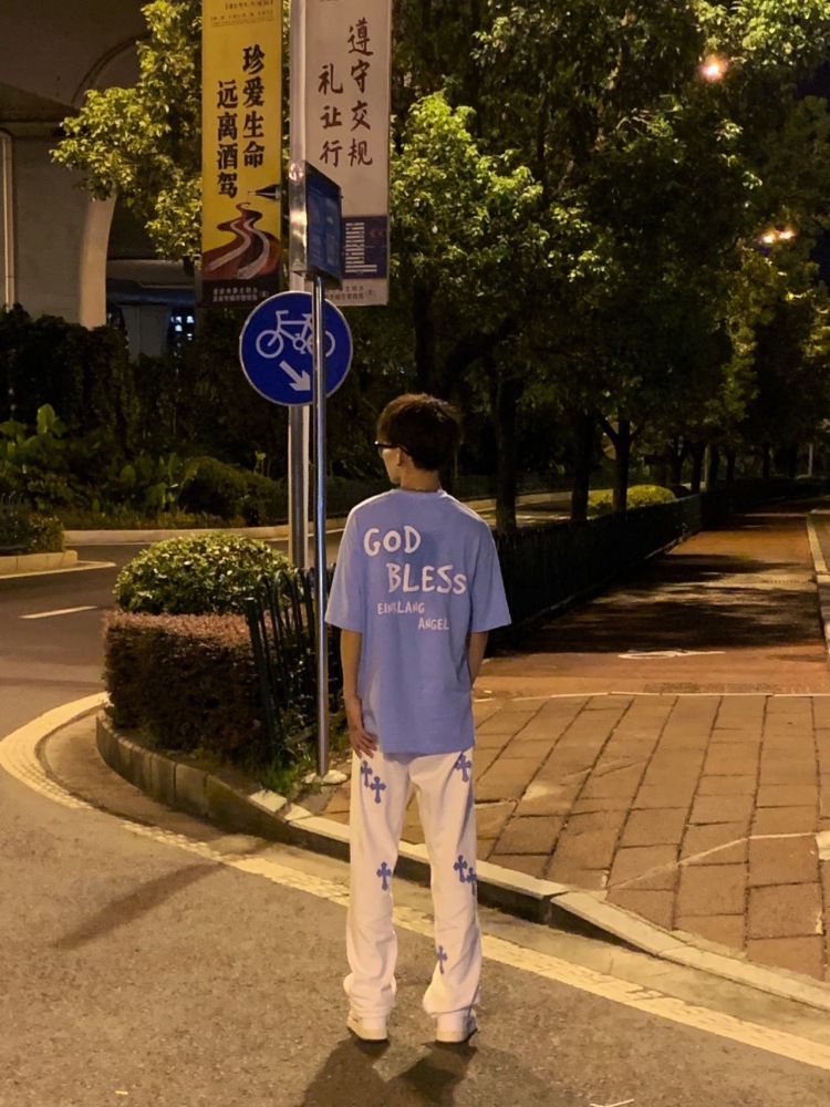 🌵-福建省·龙岩市·新罗区--大家好!我是龙岩网红:🌵
主接衣服穿搭寄拍 种草带货 效率高 速度快 诚信第一 只是想赚点钱🙏🙏🙏
艺名:🌵
身份:学生
年龄:18
身高:180CM
体重:60KG
坐标:福建省·龙岩市·新罗区
#