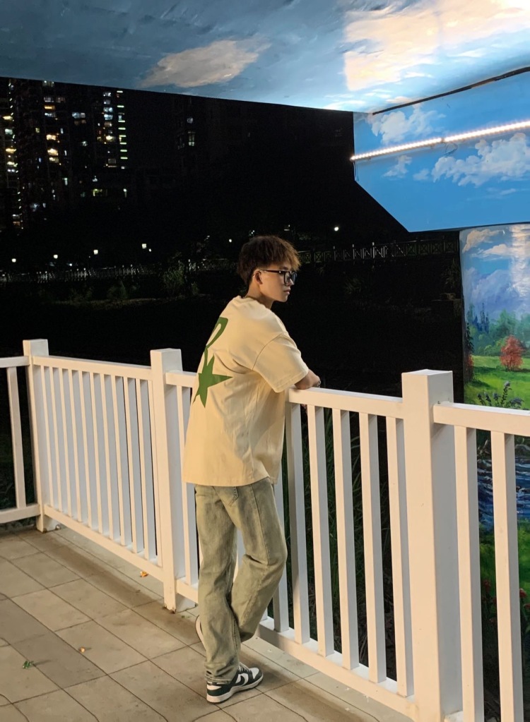 🌵-福建省·龙岩市·新罗区--大家好!我是龙岩网红:🌵
主接衣服穿搭寄拍 种草带货 效率高 速度快 诚信第一 只是想赚点钱🙏🙏🙏
艺名:🌵
身份:学生
年龄:18
身高:180CM
体重:60KG
坐标:福建省·龙岩市·新罗区
#