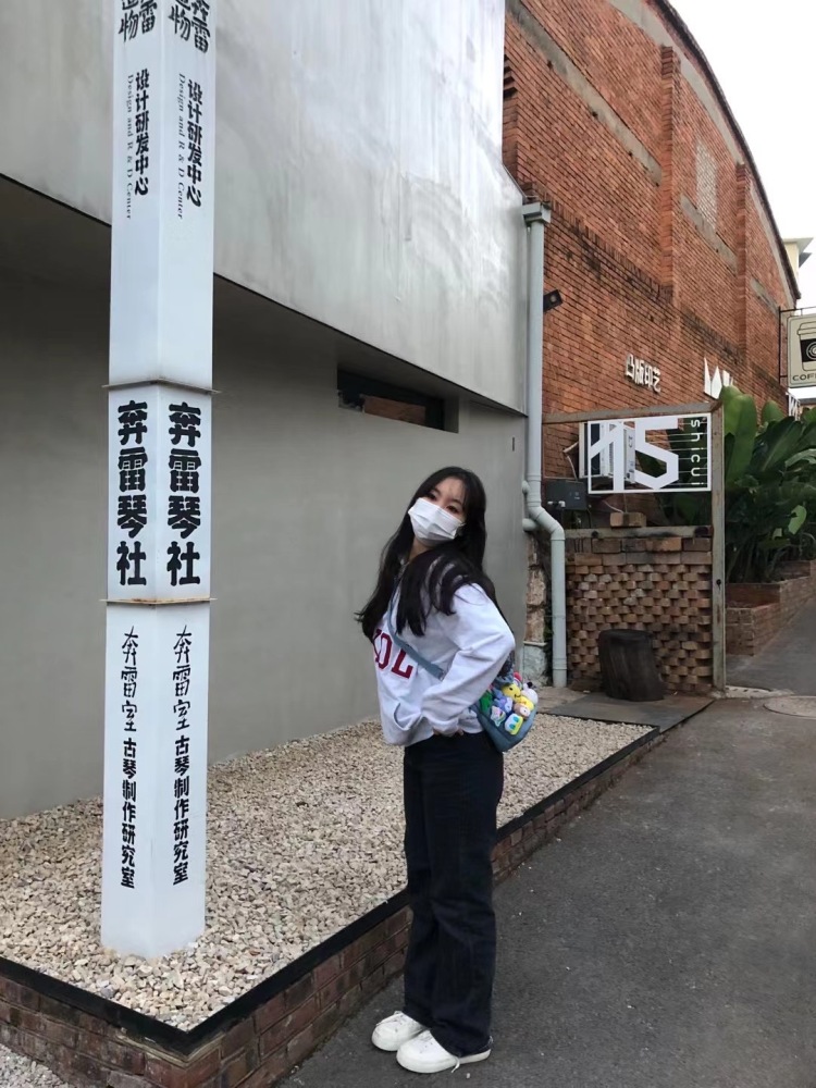 睡着le🐛-云南省·昆明市·五华区-抖音-本人会化妆 会穿搭
经常在社交软件上发布一些自己探店和出去玩的照片
很喜欢穿搭
也会拍照📷
会P图 会调滤镜
对待工作,认真拍照技术不错