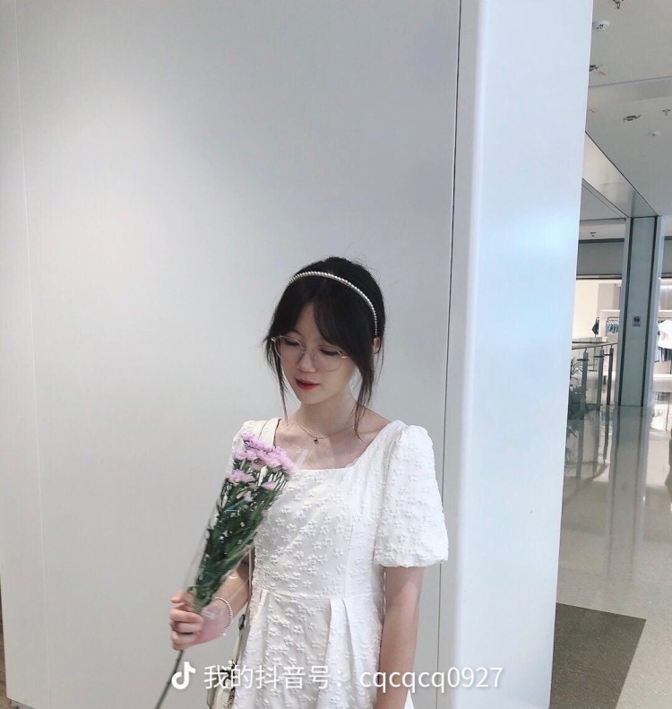 qiqi-江苏省·苏州市·姑苏区--接单,网络寄拍,淘宝,拼多多,抖音,都可以接受,衣服测评,寄拍,送拍等
