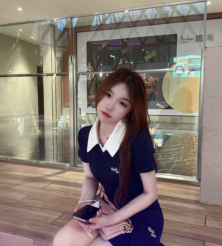 嘉尔叫我要早睡-浙江省·宁波市·镇海区--接寄拍 开箱测评 任何风格都可 衣服鞋子包包首饰美甲帽子等 可长期合作