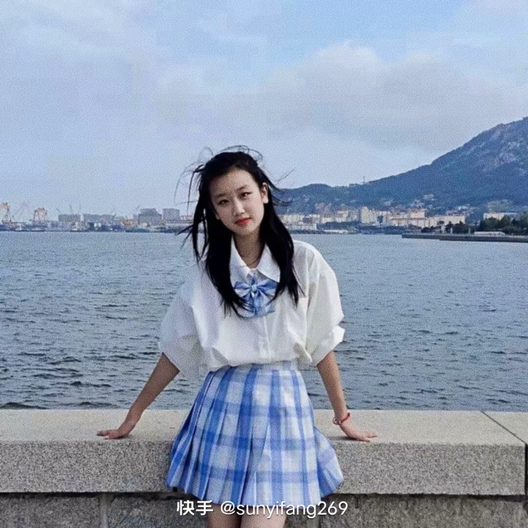 Alanna-山东省·威海市·荣成市-抖音-学舞蹈,166,94斤,身材比例好,平时喜欢拍照,不需要很高的费用,在某音有200多粉丝有成长空间,有意者欢迎~