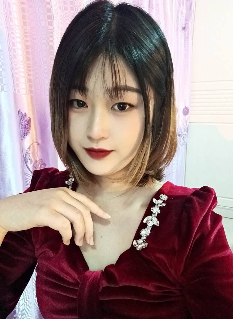 小玉儿❤️-贵州省·毕节市·纳雍县-快手-大家好!我是小玉儿❤️
身高160cm 体重60kg 喜欢尝试不同风格的穿搭 擅长拍照修图和短视频创作。爱好拍照 性格温柔好说话,热爱一切美的事物。接寄拍,效率高,风里雨里消息等你,快联系我吧~