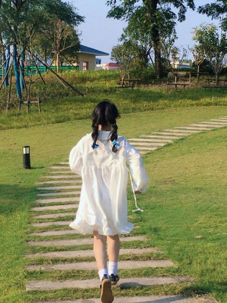 Jay-湖北省·咸宁市·通城县-快手,某红薯-商家您好,我是一名身高158 体重40kg的女学生 可以接单做买家秀 如果对图不满意我可以重拍 脾气好 有责任感
风格:jk 洛丽塔 潮流 软妹 可爱 学生
谢谢!