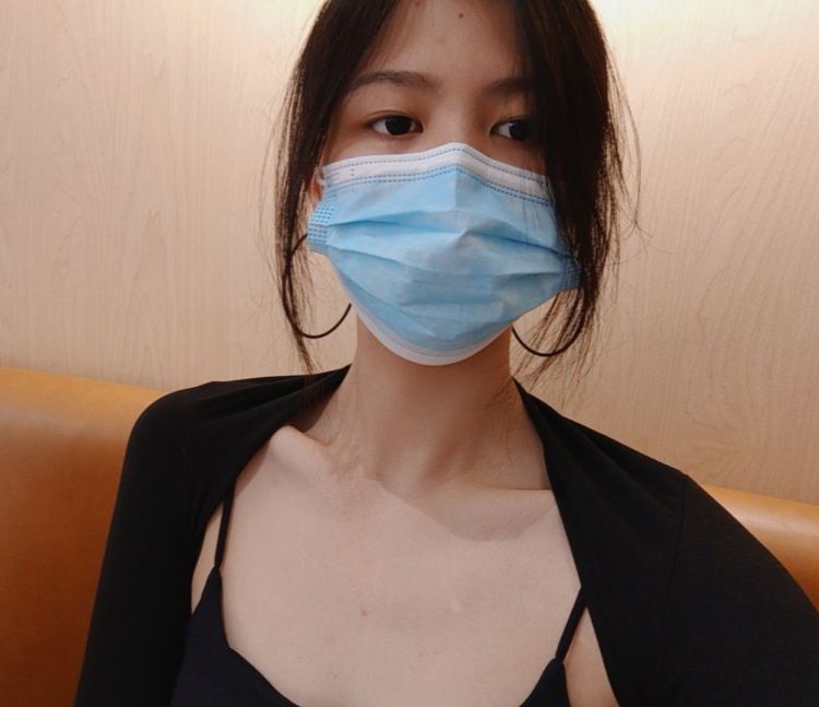 一-湖南省·怀化市·鹤城区--我是服装表演专业,身高175体重106,能够驾驭各种风格,有好的身材能够更好的展示衣服饰品