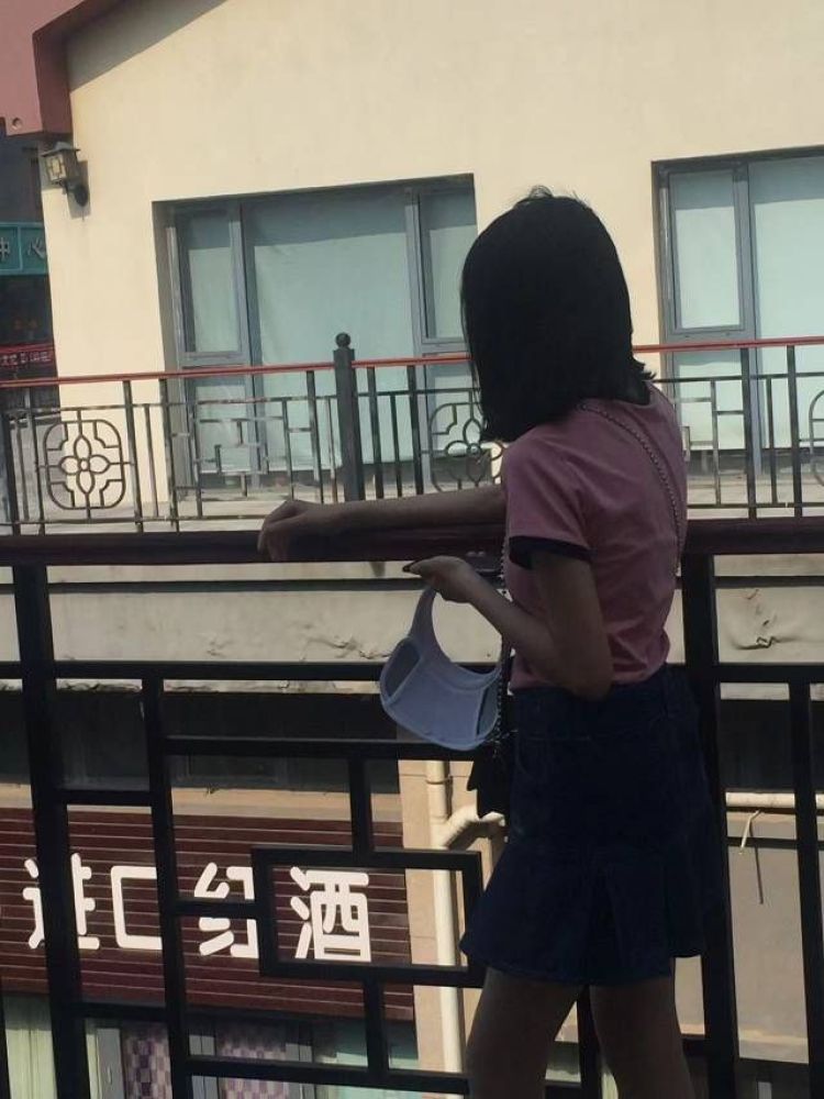 🗻-山东省·潍坊市·诸城市--赠拍寄拍我都可以，衣服，饰品都可以，会拍照会P图，身高162体重85斤
