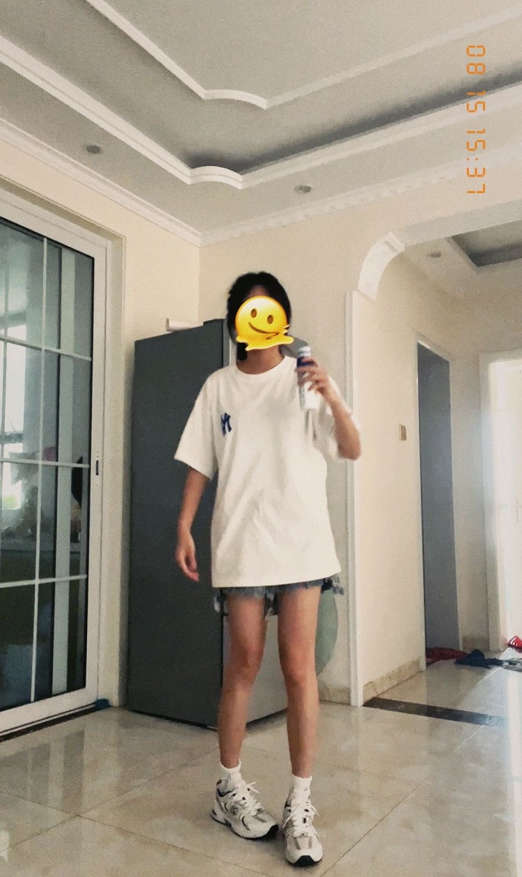 QBQ-安徽省·宿州市·埇桥区-快手-服装寄拍模特，风格都行，身高体重达标，会修图，淘宝，实体店等都可
艺名：QBQ
身份：主播带货
身高：166CM
体重：92斤
