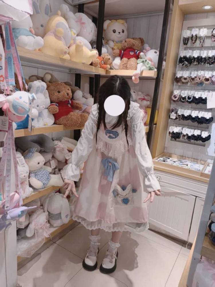妮小孙-四川省·成都市·金牛区-快手-有拍照经验，买家秀，短视频拍摄，寄拍都可，空余时间多，账号可宣传带货    （ 各种风格类服装都可接）