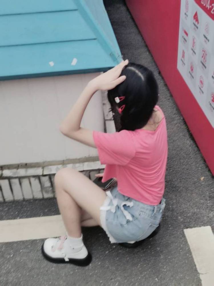 妮小孙-四川省·成都市·金牛区-快手-有拍照经验，买家秀，短视频拍摄，寄拍都可，空余时间多，账号可宣传带货    （ 各种风格类服装都可接）