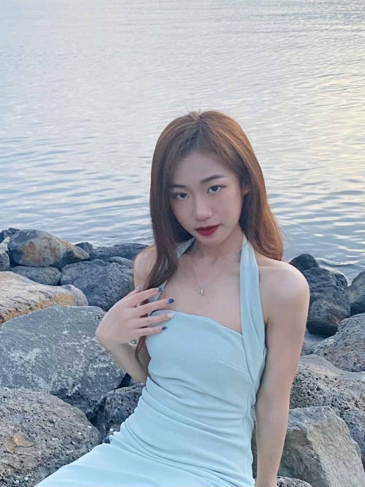 随处可见-贵州省·安顺市·镇宁布依族苗族自治县-抖音-接寄拍 服饰 各类饰品首饰 苹果11手机壳都可以
拍照好看 会拍会p 各种风格都可以