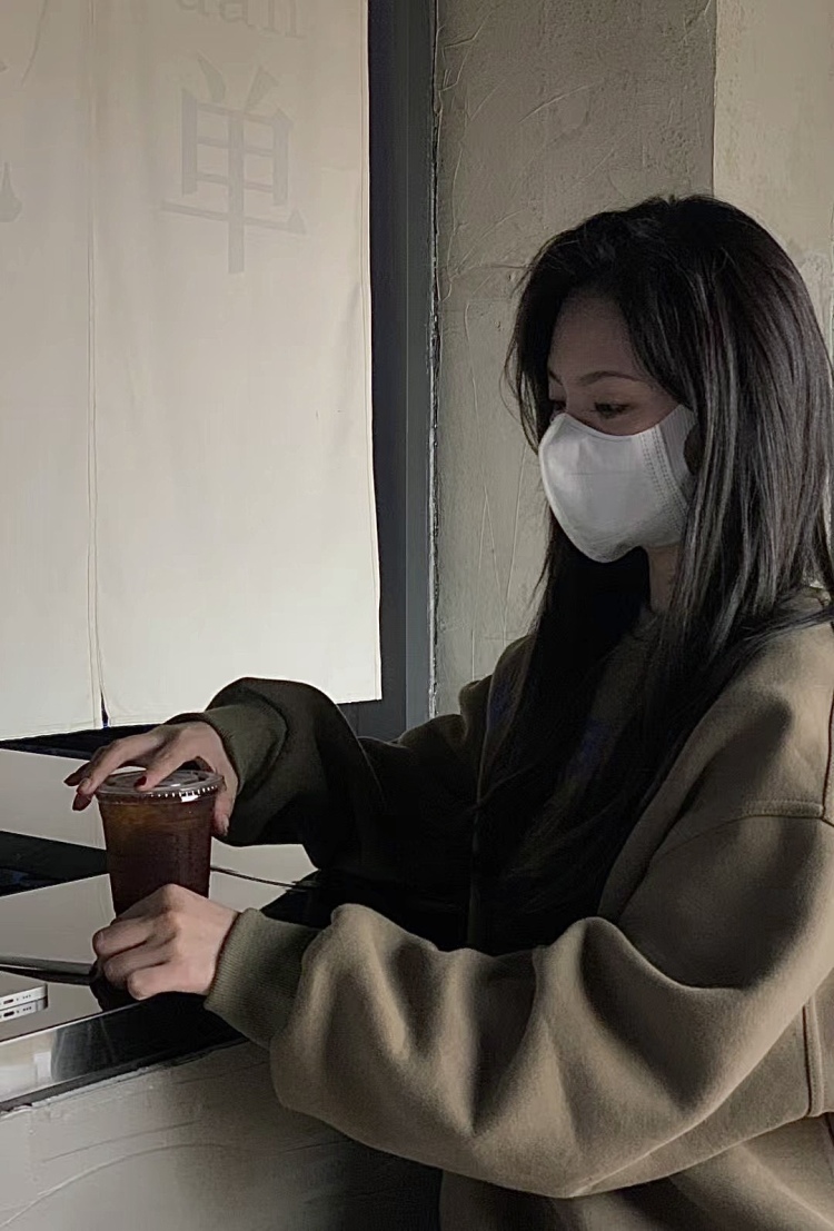 uuuuu.-浙江省·湖州市·长兴县--hi～大家好！
寄拍优先选择:衣服，鞋子  袜子  手饰 包包  等等
艺名：万万
身份：努力学习的小模特
年龄：22
身高：163CM
体重：42KG
坐标：浙江省·湖州市·长兴县
#湖州市# #创