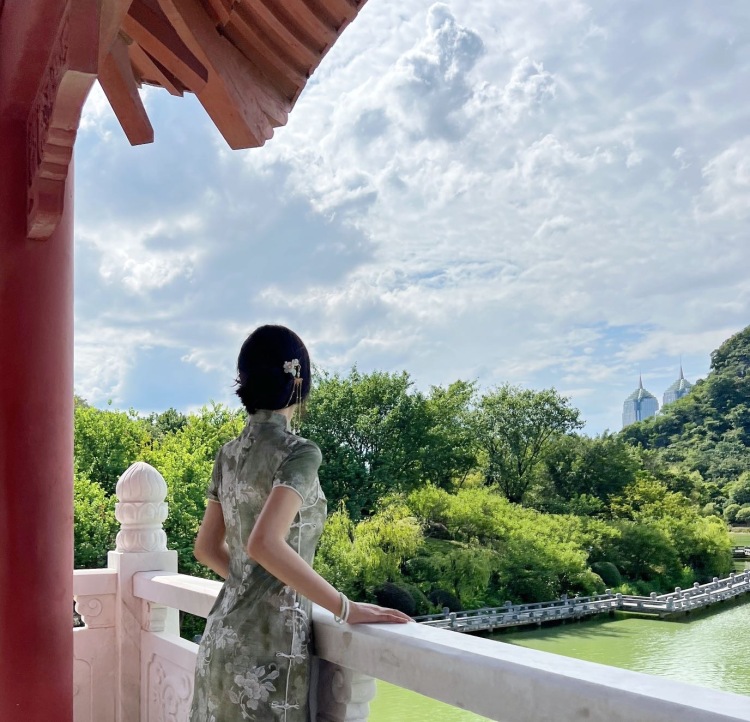 J.🐰-广西壮族自治区·桂林市·临桂区-逛逛,抖音,快手-平时喜欢探店打卡拍照,时间充裕,接探店打卡,淘宝买家秀(一般48-72小时出图)抖音粉丝1000+,逛逛粉丝4500+
身高:166CM
体重:46KG
坐标:广西壮族自治区·桂林市·临桂区
#桂林市