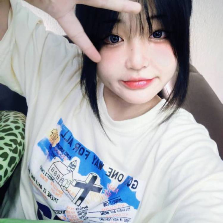 iu77u-安徽省·黄山市·黄山区--会跳舞 160 95斤 喜欢拍照 热衷于短视频剪辑 接拍接拍 专业就是拍照 大可一定要相信我的拍照技术哈哈哈哈哈 各位老板们快来一起合作啦