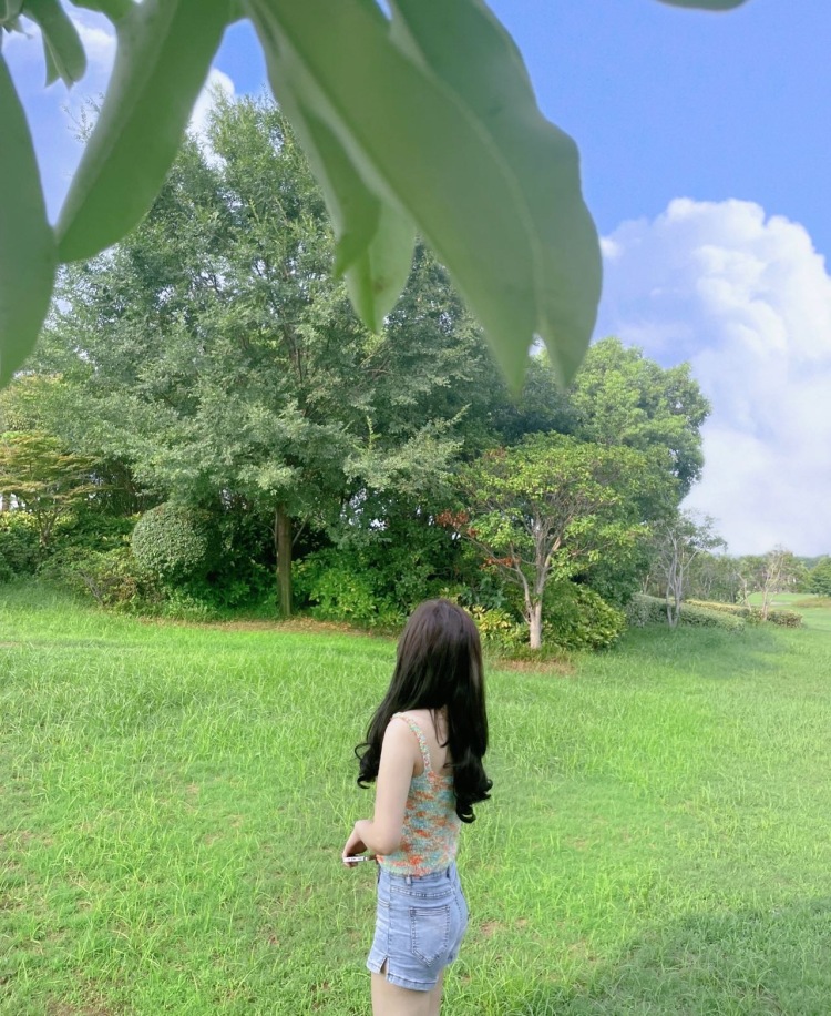 summer-福建省·漳州市·芗城区-抖音,微博,某红薯-爱拍照会p图的小姐姐,拍过买家秀好几年,开箱也可拍,商家蹲我哦,好说话,图拍到满意为止