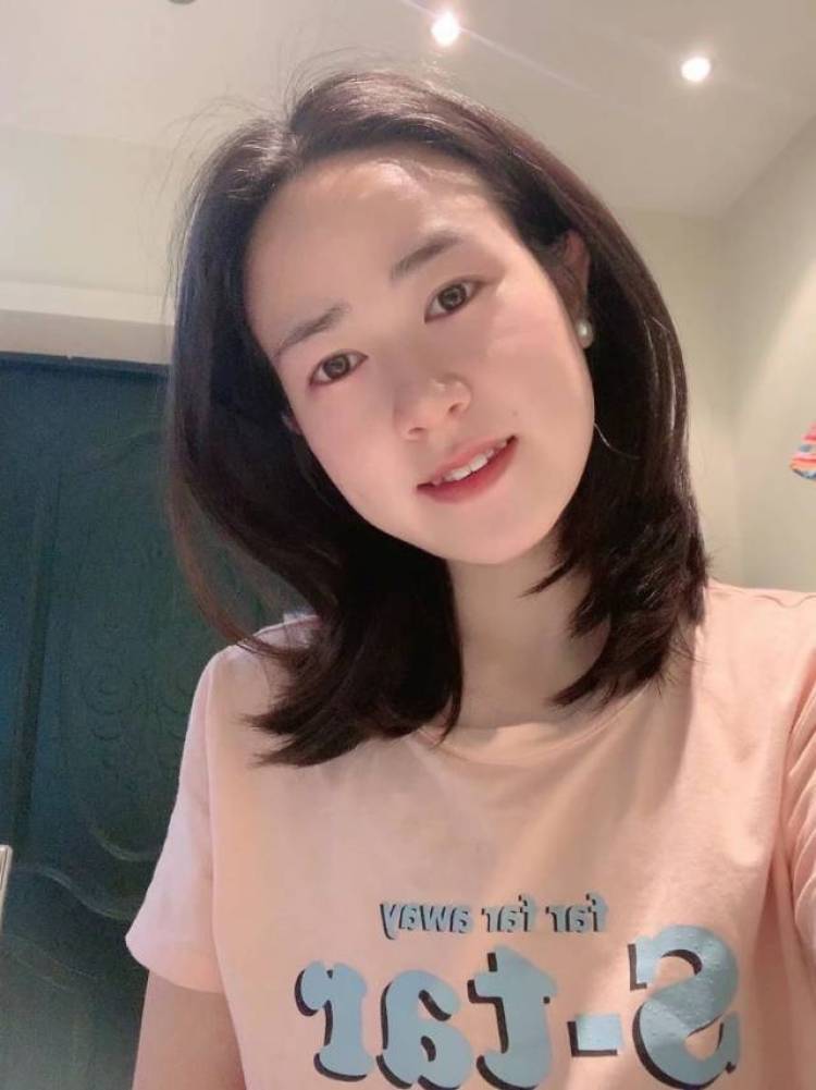 Yolanda-贵州省·贵阳市·云岩区-抖音,快手,微博-可拍买家秀,详情页,裙子,衣服,鞋包等
会简单P图!
不矫情
