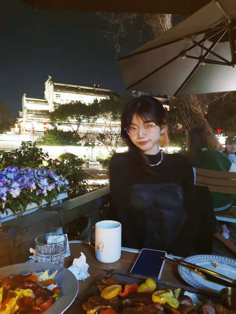 Sunflower🌻-安徽省·芜湖市·弋江区-抖音,***-买家秀,种草带货,擅长批图拍照,会找角度拍摄好看的照片,擅长写作,文字功底不错,个人审美一直在学习进步中!