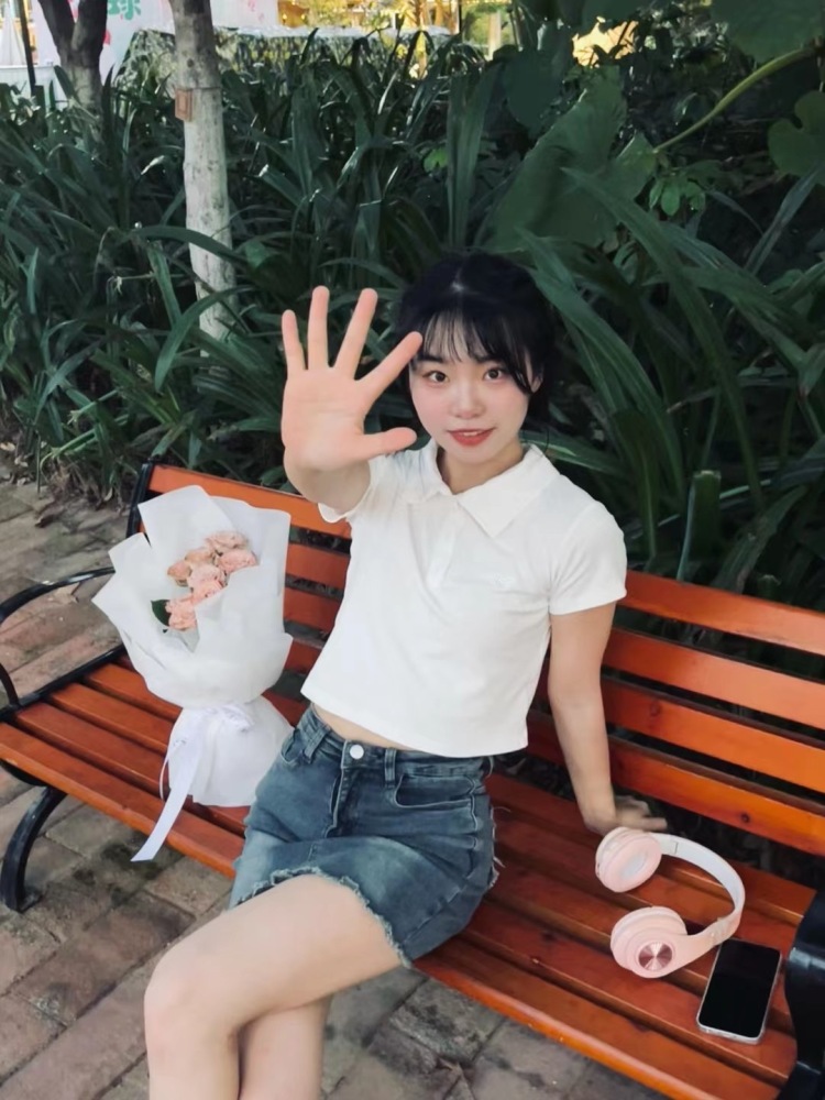 贝贝-福建省·厦门市·同安区-莉丽不吃糖-接买家秀、开箱测试种草、探店打卡！
热爱拍摄，有一定的拍摄基础和化妆能力。爱好健身身形较好，可接各类风格的服装。同时会积极配合商家需求，给出满意的作品。毕竟我希望双方都可以越来越稳定，期待您的来信。