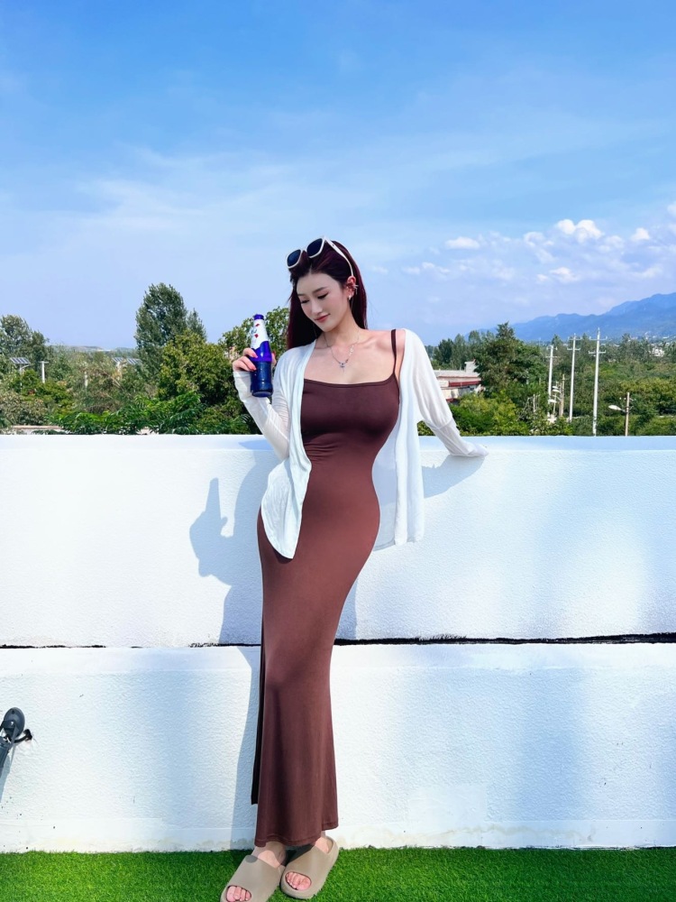 陈开心🧡-陕西省·西安市·雁塔区-抖音 某红薯 微博-能驾驭多种风格（成熟  轻欧美  甜酷 韩风）淘宝拍摄 可接男女单人拍摄或情侣装拍摄 会后期