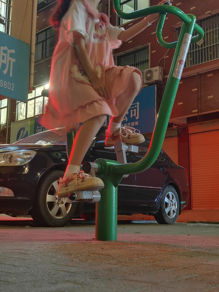 笨笨de欣-河南省·郑州市·惠济区-抖音 某红薯-特长聊天 拍照! 意向买家秀、送拍寄拍 我会P图 、会拍照但不露脸
