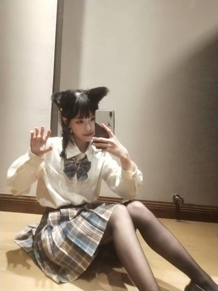 真的好困-重庆市·重庆市·九龙坡区-抖音-身高160体重73斤，服饰鞋子包包化妆品都可寄拍，会p图，不满意可以调整到满意为止