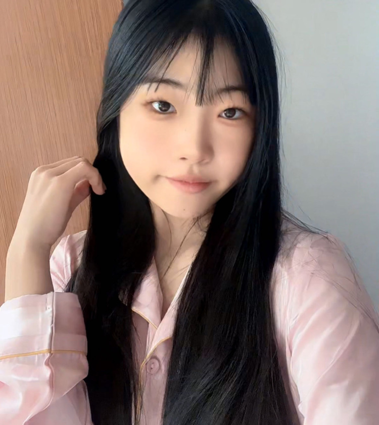 樱浣子.-江苏省·连云港市·连云区-抖音 快手 某红薯 -身高160 体重90 喜欢衣服 有一颗好奇心想做直播带货但没有能力 希望从寄拍开始积累经验