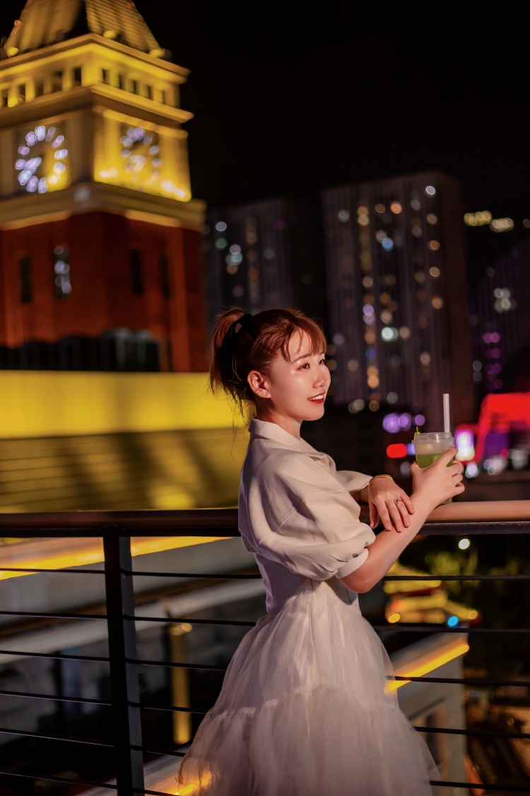 记忆memory-陕西省·西安市·未央区--我是一个喜欢拍照的爱笑的女孩,身高160,体重55kg,有专业摄影师,可修图