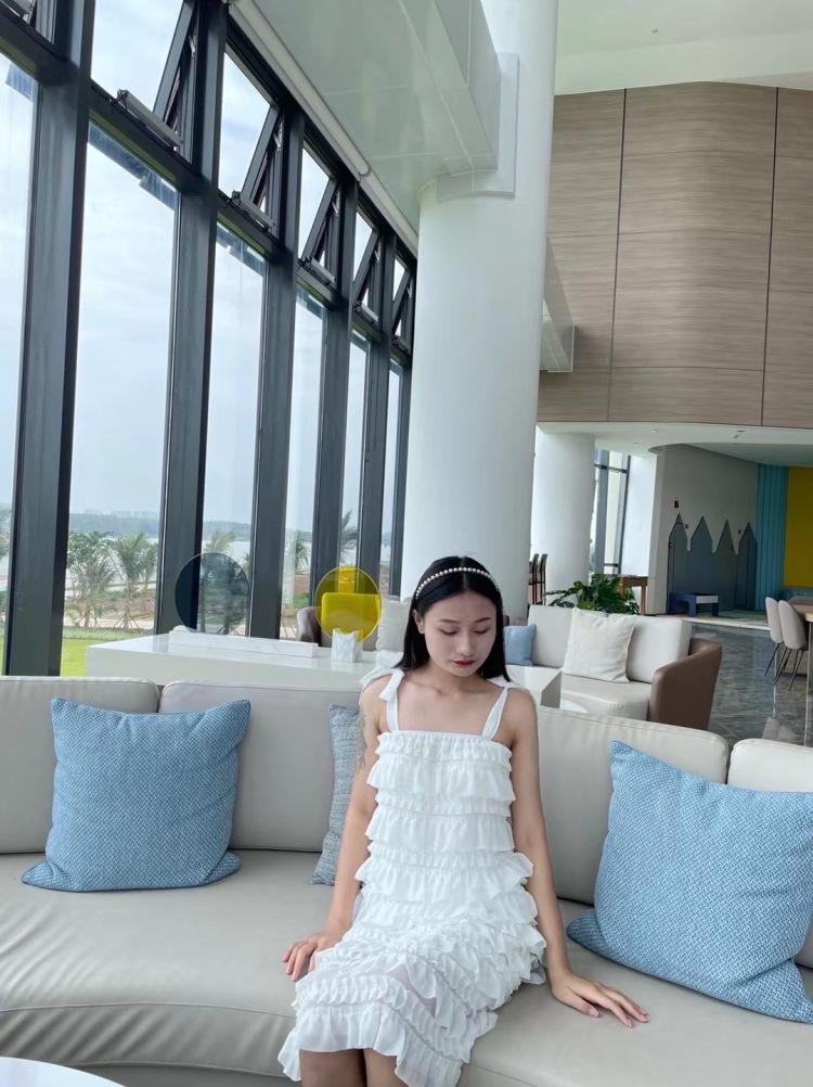 婷婷--海南省·海口市·秀英区-快手 抖音-本人很喜欢记录自己的点点滴滴 兴趣爱好就是很喜欢拍照📷 自由 现在无业游民 接单范围:买家秀 直播带货