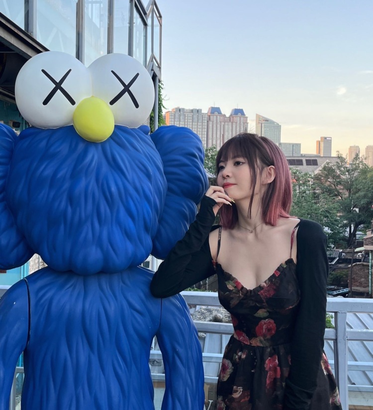 Estelle-天津市·天津市·南开区-微博,大众点评,某红薯,抖音-可接平面模特,线下发型模特,妆造模特,服饰寄拍,约拍都可,价格可协商,可以互免,欢迎找我交朋友,有多种工作经验,也可以接家教,有相关经验,211医学专业毕业生