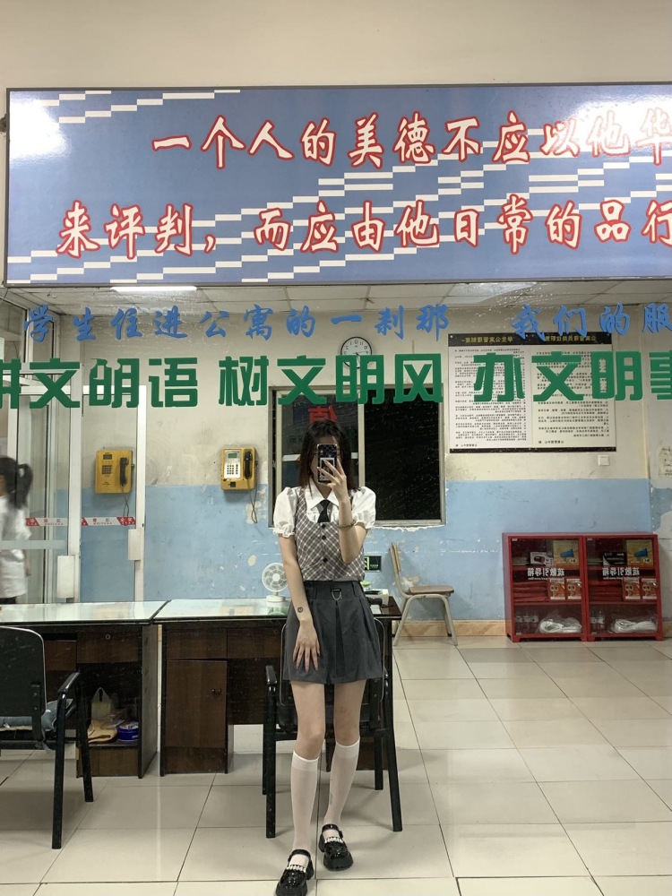 你好像一条狗-四川省·眉山市·仁寿县-抖音，快手-接买家秀，平面模特。身高168，体重44，会拍照会p图。可甜可盐
