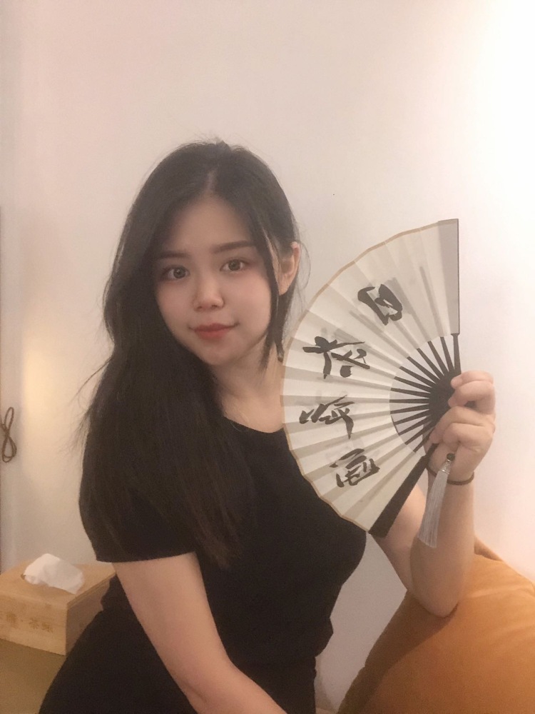王艺歌-广东省·佛山市·禅城区--本人喜欢尝试各种新鲜事物,热爱生活,到处探店打卡,时间充裕,驾驭各种风格,工作认真负责,搞笑女颜值担当,有需要联系我☎️