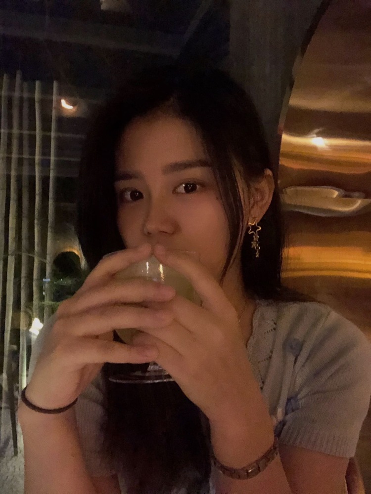 王艺歌-广东省·佛山市·禅城区--本人喜欢尝试各种新鲜事物,热爱生活,到处探店打卡,时间充裕,驾驭各种风格,工作认真负责,搞笑女颜值担当,有需要联系我☎️