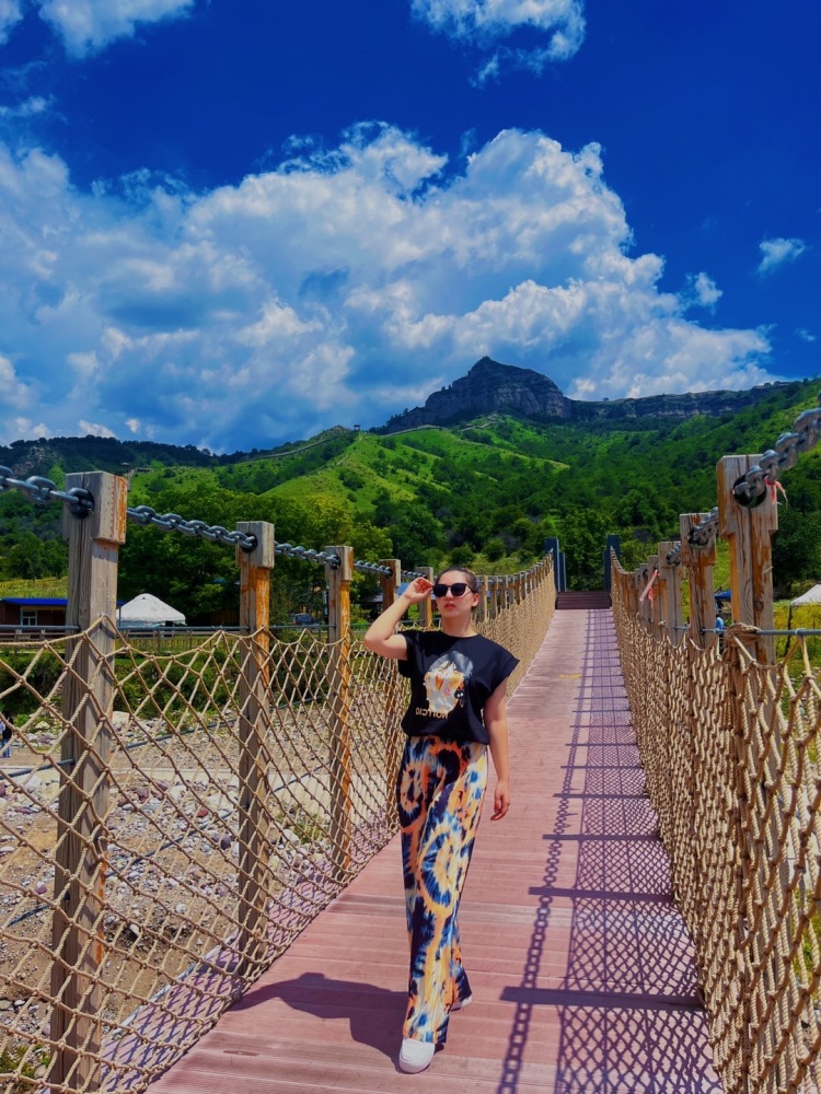 癮~-新疆维吾尔自治区·博尔塔拉蒙古自治州·博乐市--大家好!
爱好拍照 全身半身都可 新人可沟通
什么风格都可以尝试
身份:医护人员
年龄:24
身高:170CM
体重:65KG
五官正 高粱鼻 自豪点:天生欧美唇