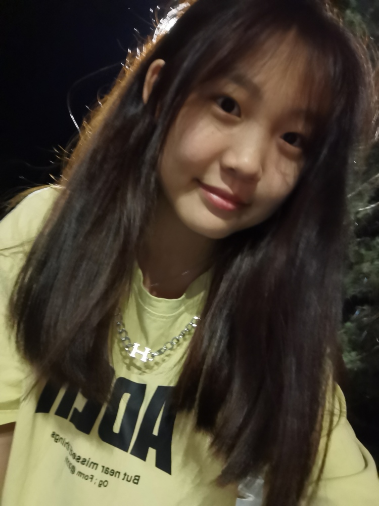 想你开心.-内蒙古自治区·呼伦贝尔市·海拉尔区-抖音 快手 某红薯 b站-大学生 学音乐 会拍照 身高165 体重48公斤 寄拍 开箱种草 买家秀 短视频创作