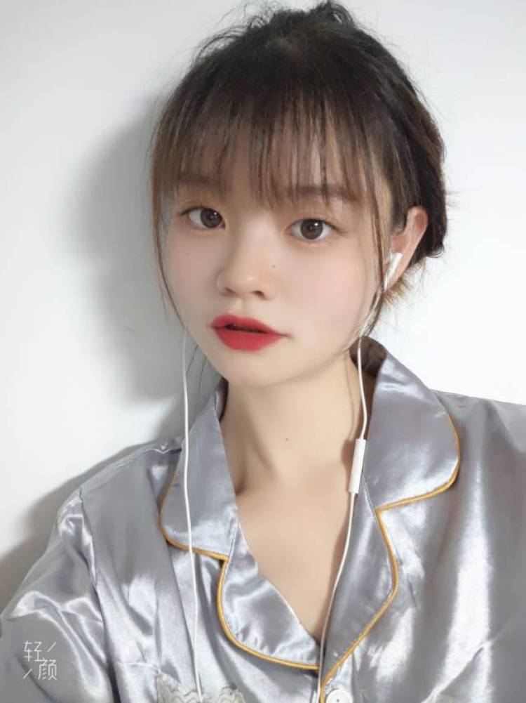 乖。-上海市·上海市·嘉定区-抖音,某红薯,微博,快手-喜欢拍照,想要尝试不同的风格
最好是寄拍单
可拍衣服裤子裙子鞋子帽子
手链项链等等,身高160,体重92斤