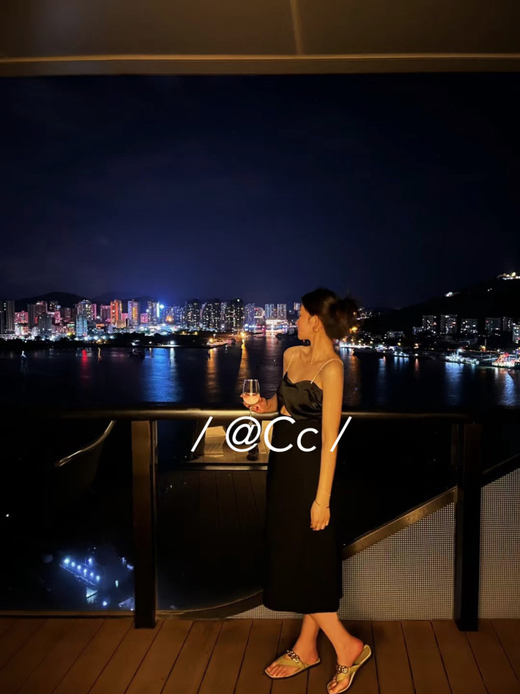 Cc-山东省·滨州市·博兴县-抖音、微博、快手、b站-身高170cm 体重49kg 🉑️接寄拍哦~
各个修图软件灵活运用 不假面 不网红