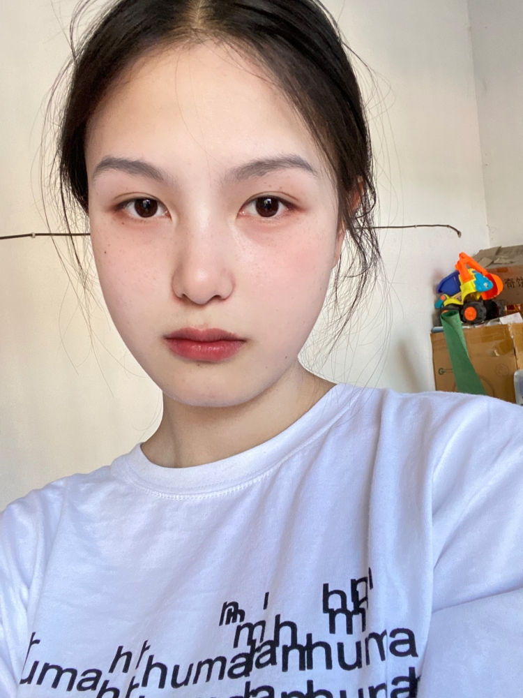 秋天不回来-湖南省·怀化市·沅陵县-某红薯-人美心善 接寄拍 出图质量好 好讲话 心平气和大美女一个 爱打游戏逛某宝 支持照片/视频 提的要求多也是可以接受的 希望合作愉快🤝