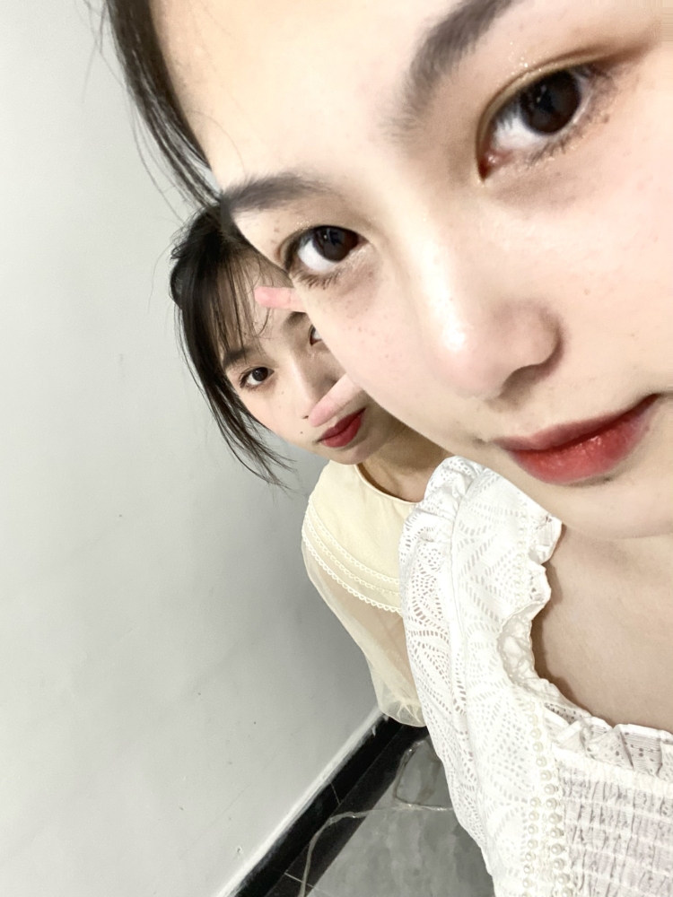 秋天不回来-湖南省·怀化市·沅陵县-某红薯-人美心善 接寄拍 出图质量好 好讲话 心平气和大美女一个 爱打游戏逛某宝 支持照片/视频 提的要求多也是可以接受的 希望合作愉快🤝