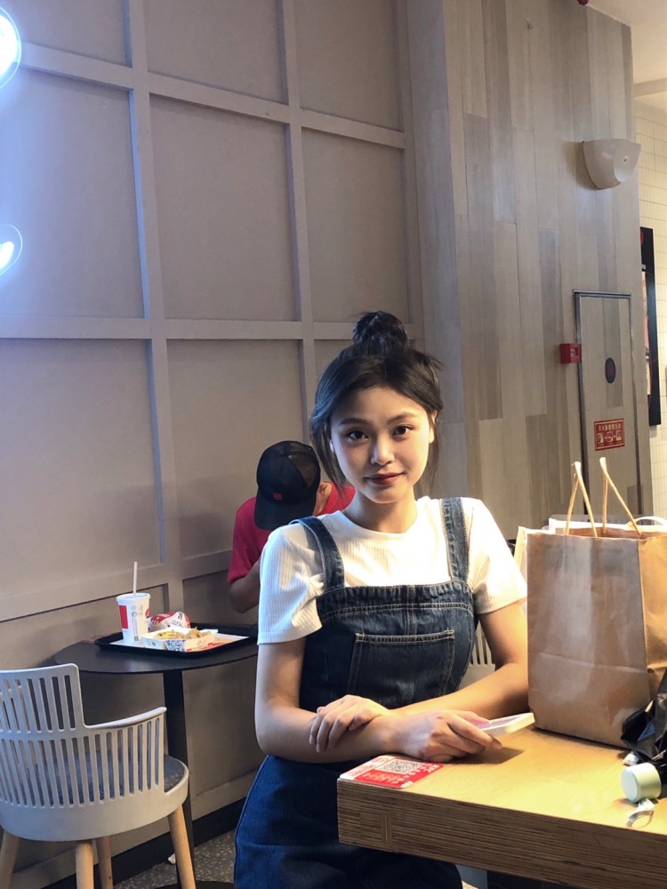 T.-江西省·吉安市·吉州区-抖音-各种风格都可,接服饰鞋子等各种寄拍,脾气好有耐心,会穿搭会拍照可p图出片率高,身高163体重83
